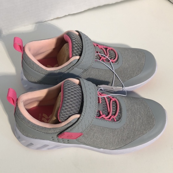 Girl’s Gray Pink Hook & Loop Lightweight Sneakers - Picture 5 of 8